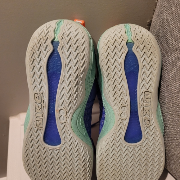 Nike Cosmic Blue and Orange - Picture 3 of 3